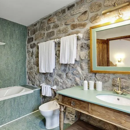 Farm stay Casa De Louredo Paredes (Porto)