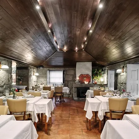 Alloggio per agriturismo Casa De Louredo Paredes (Porto)