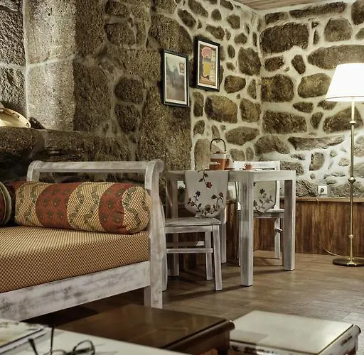 Casa De Louredo Paredes (Porto)