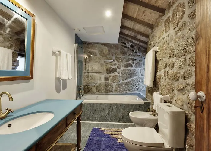 Casa De Louredo Фермерский дом *